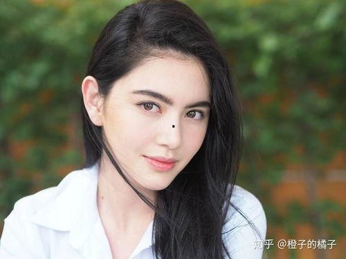 明星网红泰国是谁呀图片,揭秘“图片中的璀璨之星”